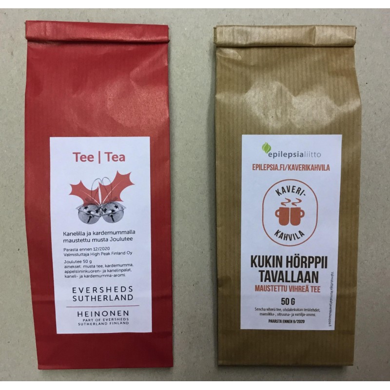 Tee logopussissa ref